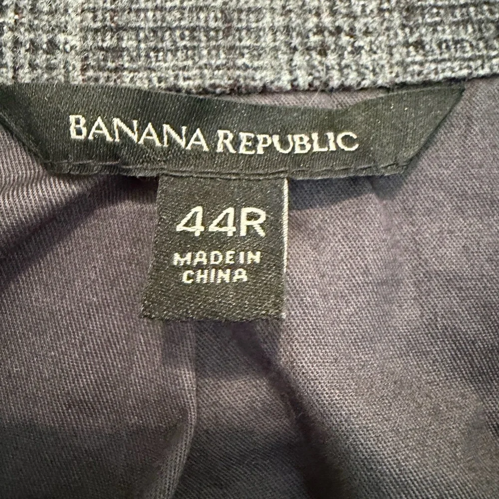 Banana Republic 44R Gray Plaid Wool Blend Blazer Sport Coat 44 Regular